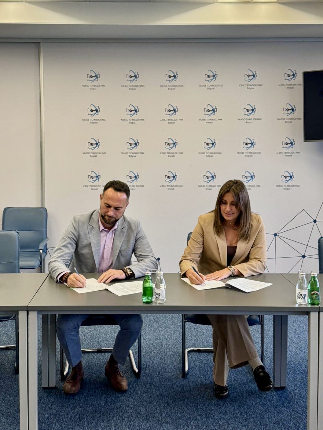 b702a540-80c6-4c35-91ce-662d4b3d5f8a