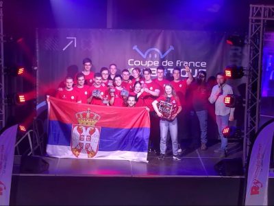 BANER proslava Memristor (002)